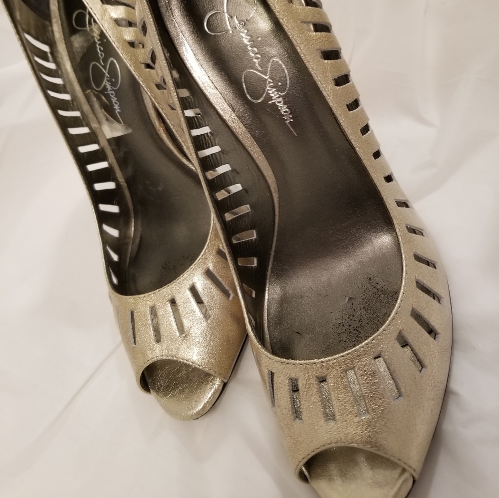 Jessica Simpson Silver heels